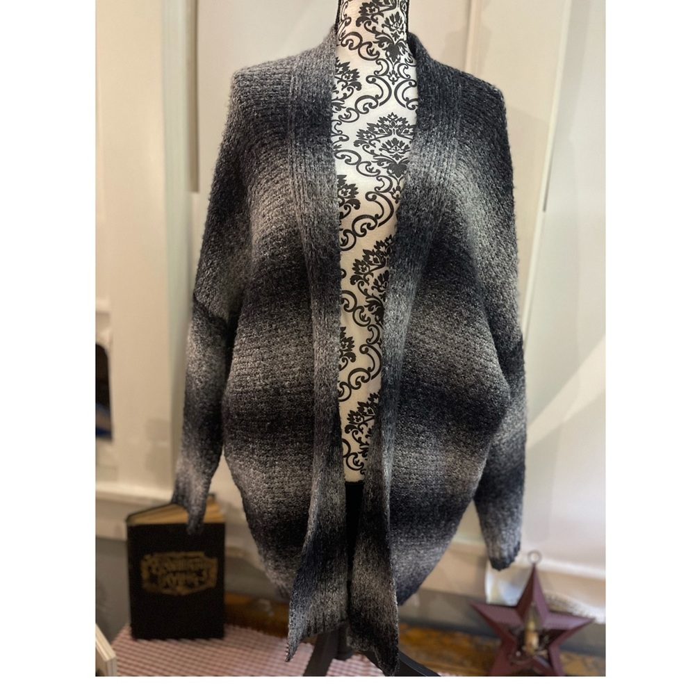 Cardigan, Lumiere Brand, size Large Comfy
